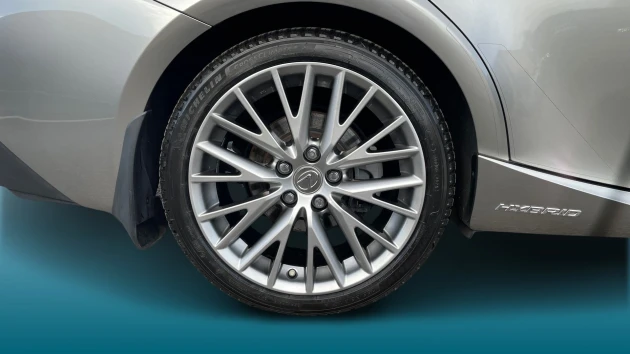 Lexus IS Listing Image