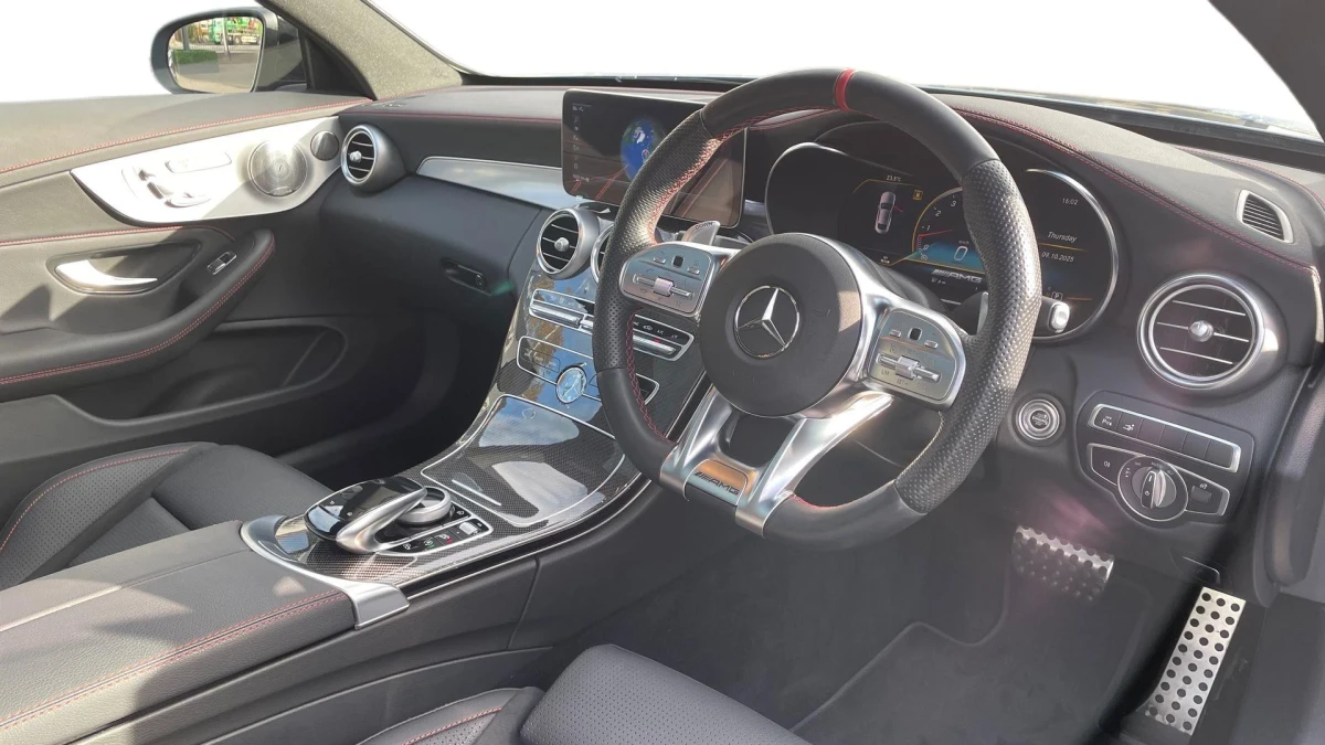 Mercedes-Benz C-Class Image 3