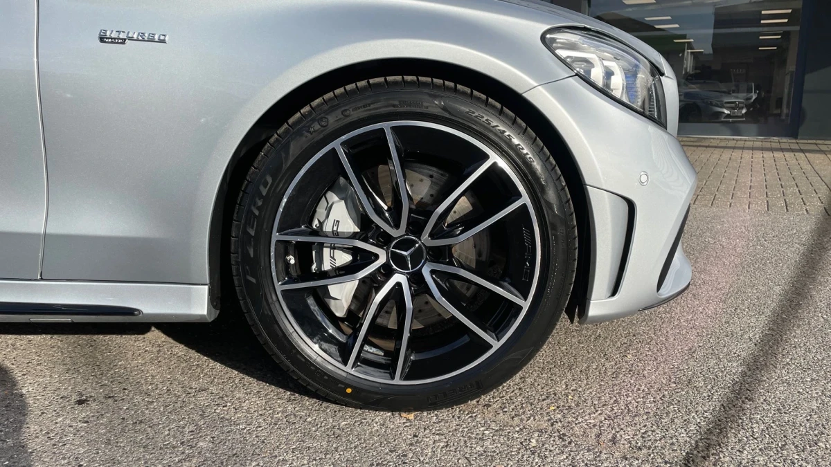 Mercedes-Benz C-Class Image 5