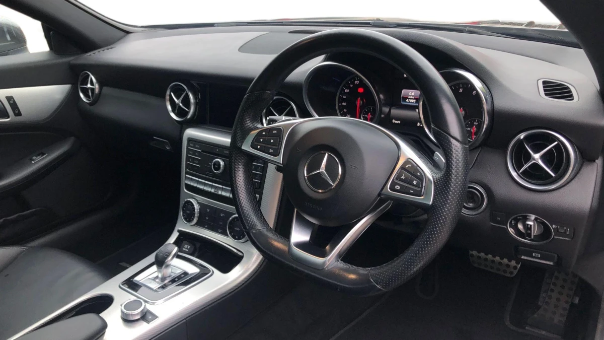 Mercedes-Benz SLC Image 3