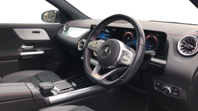 Mercedes-Benz EQA Listing Image