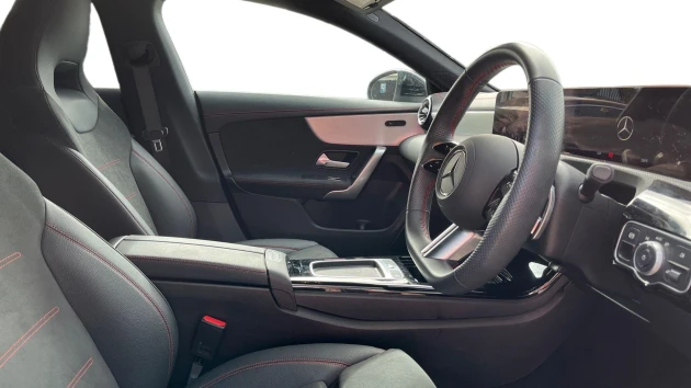 Mercedes-Benz CLA Listing Image