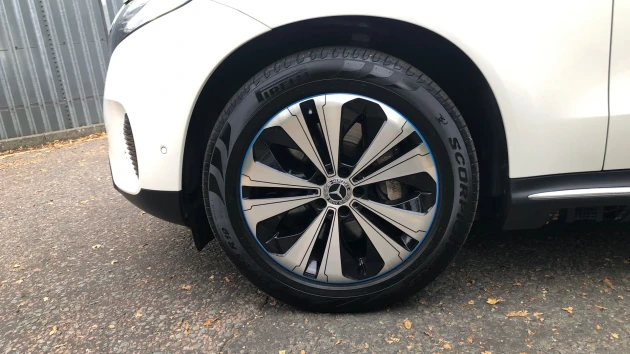 Mercedes-Benz EQC Listing Image
