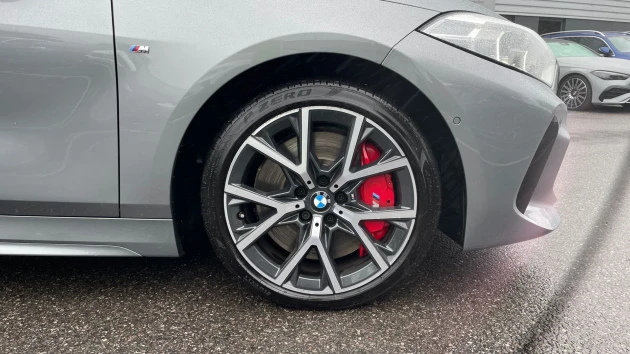 BMW 1 Series Listing Image