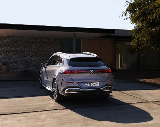 THE NEW ALL-ELECTRIC MERCEDES-BENZ GLC. Image 3