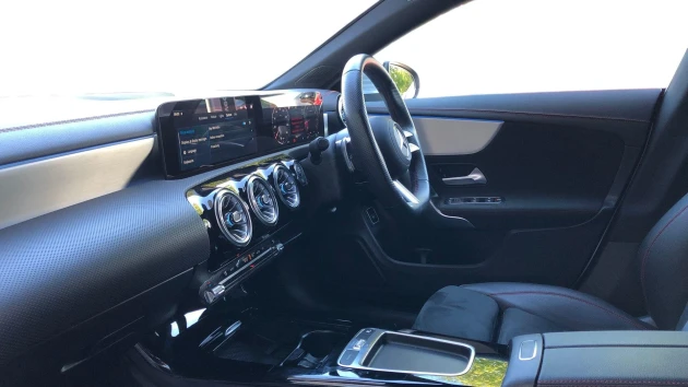 Mercedes-Benz CLA Listing Image