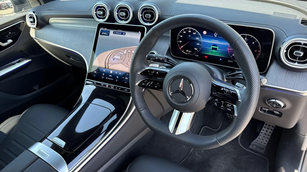 Mercedes-Benz GLC Image 3