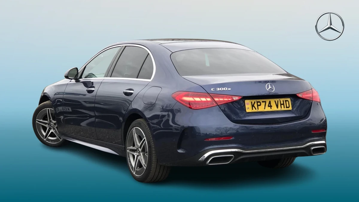 Mercedes-Benz C-Class Image 2