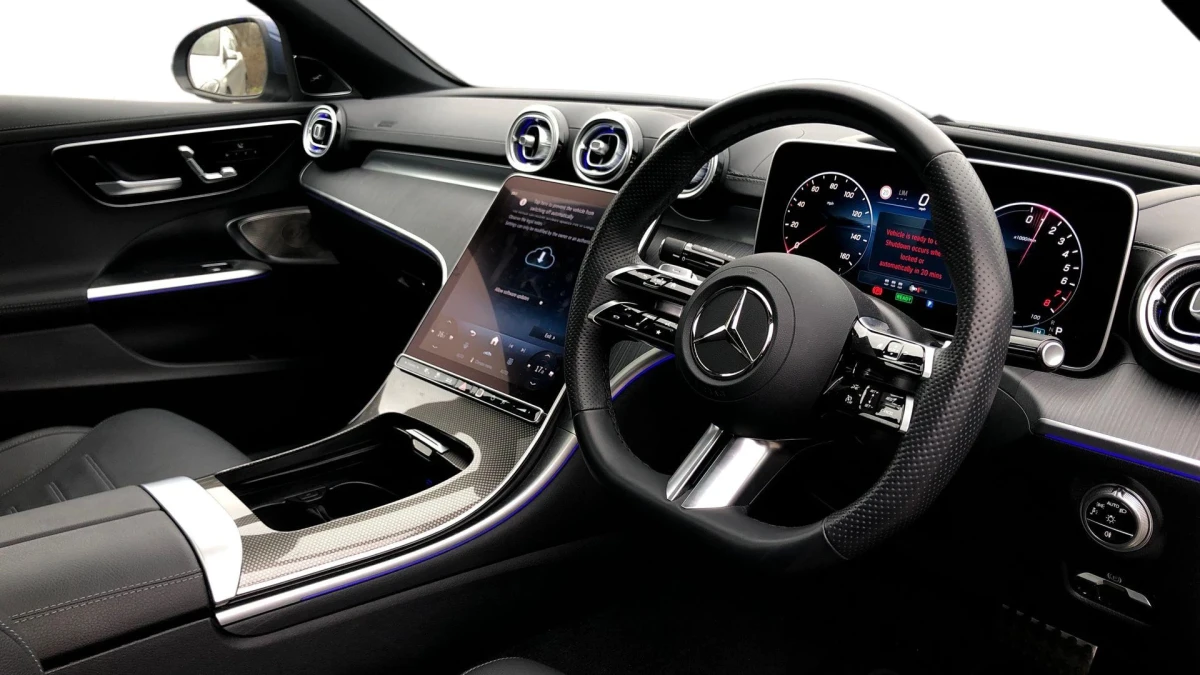 Mercedes-Benz C-Class Image 3