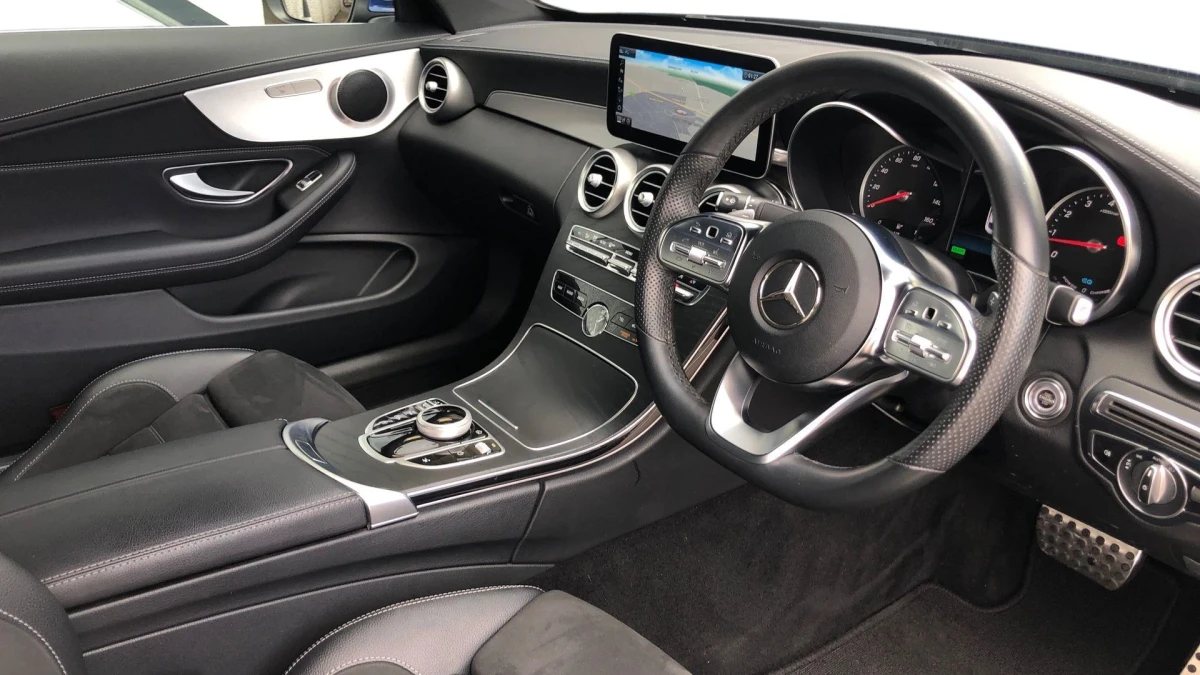Mercedes-Benz C-Class Image 3