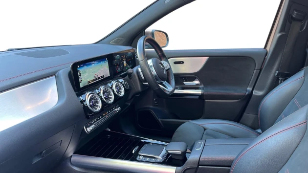 Mercedes-Benz EQA Listing Image