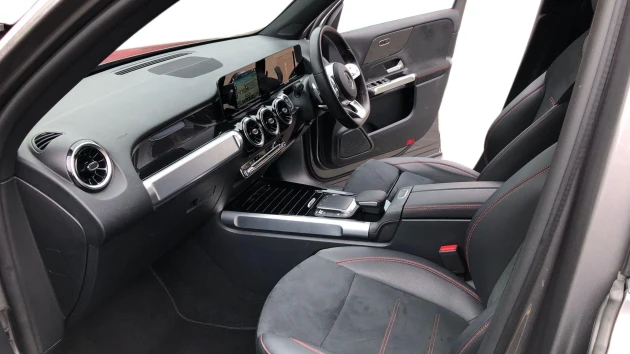 Mercedes-Benz GLB Listing Image
