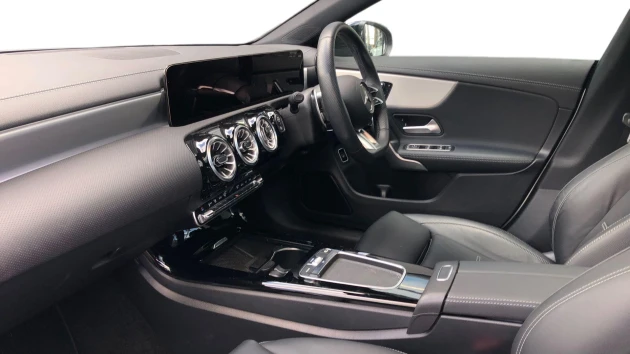 Mercedes-Benz CLA Listing Image