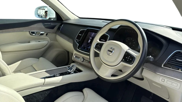 Volvo XC90 Listing Image