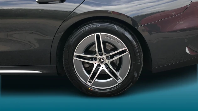 Mercedes-Benz E-Class Listing Image