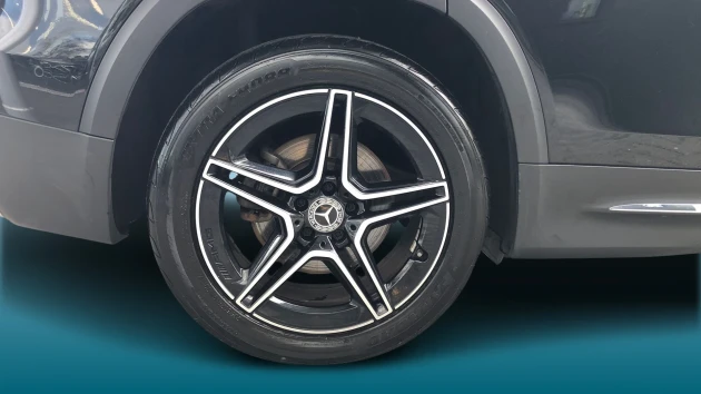 Mercedes-Benz GLB Listing Image