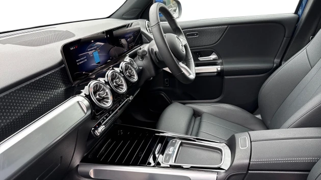 Mercedes-Benz EQB Listing Image