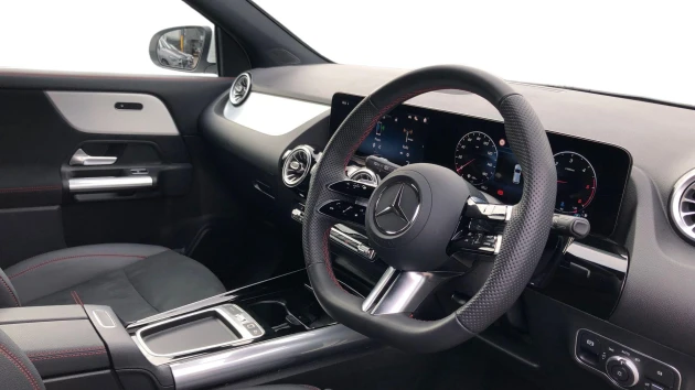 Mercedes-Benz GLA Listing Image