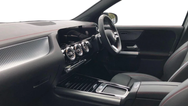 Mercedes-Benz EQA Listing Image