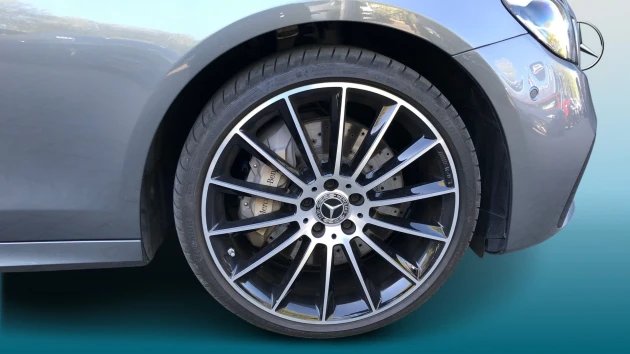 Mercedes-Benz E-Class Listing Image