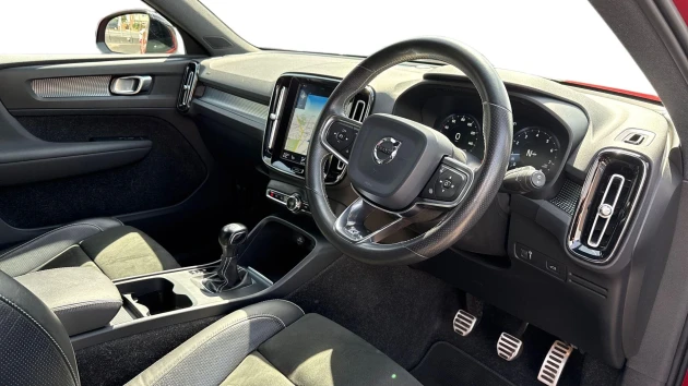 Volvo XC40 Listing Image