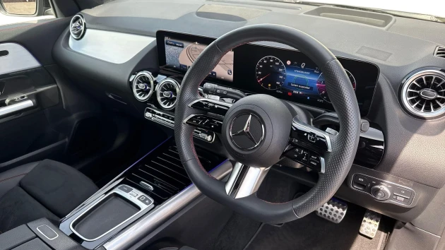 Mercedes-Benz GLA Listing Image
