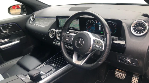 Mercedes-Benz GLA Listing Image