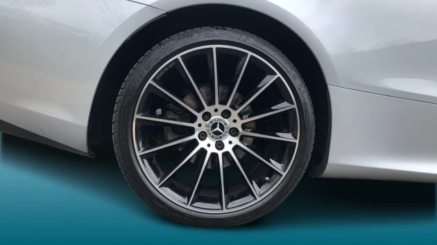 Mercedes-Benz E-Class Listing Image