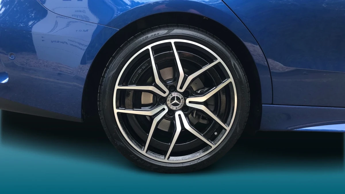 Mercedes-Benz C-Class Image 5