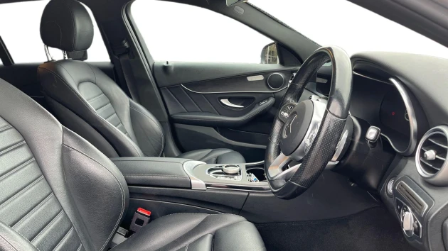 Mercedes-Benz C-Class Listing Image
