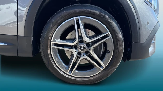 Mercedes-Benz GLB Listing Image