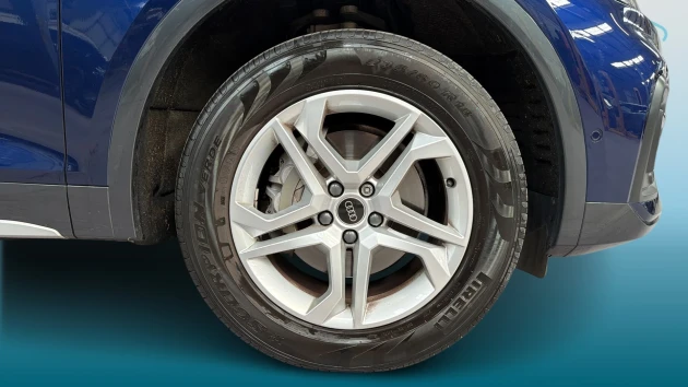 Audi Q5 Listing Image