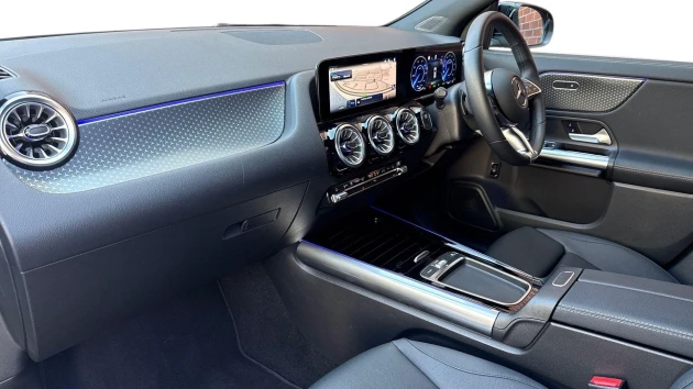 Mercedes-Benz EQA Listing Image
