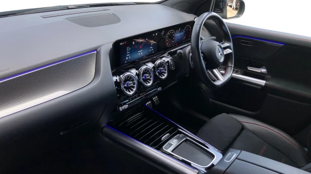 Mercedes-Benz GLA Listing Image