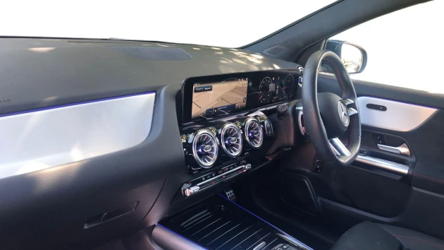 Mercedes-Benz GLA Listing Image