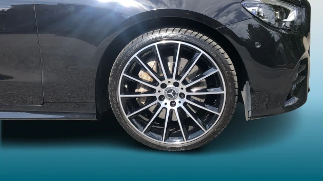 Mercedes-Benz E-Class Listing Image