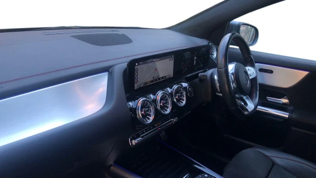 Mercedes-Benz EQA Listing Image