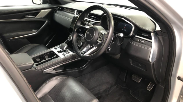 Jaguar F-PACE Listing Image