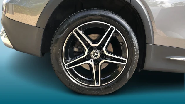 Mercedes-Benz GLB Listing Image