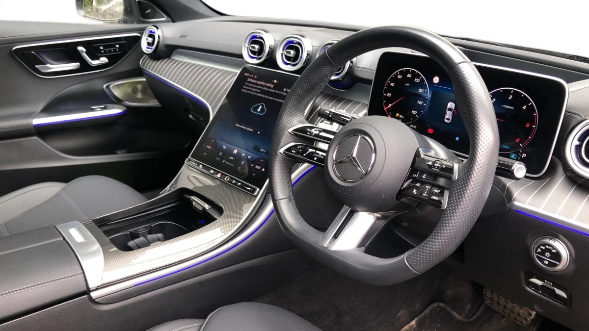 Mercedes-Benz C-Class Image 3