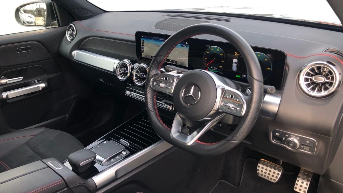 Mercedes-Benz EQB Image 3