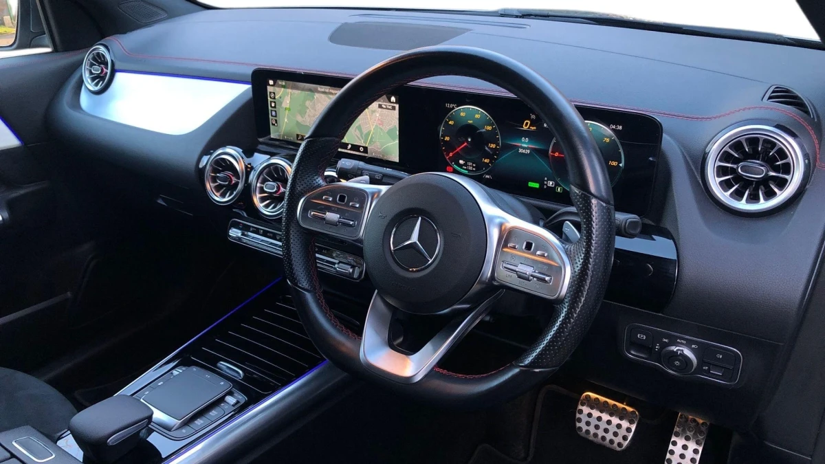 Mercedes-Benz EQA Image 3