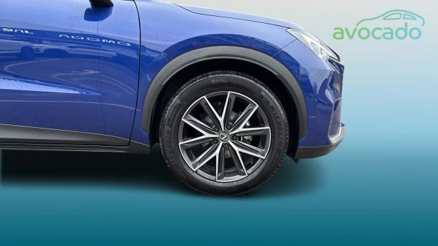 Lexus LBX Listing Image