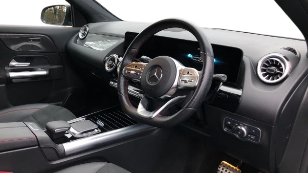 Mercedes-Benz GLA Listing Image