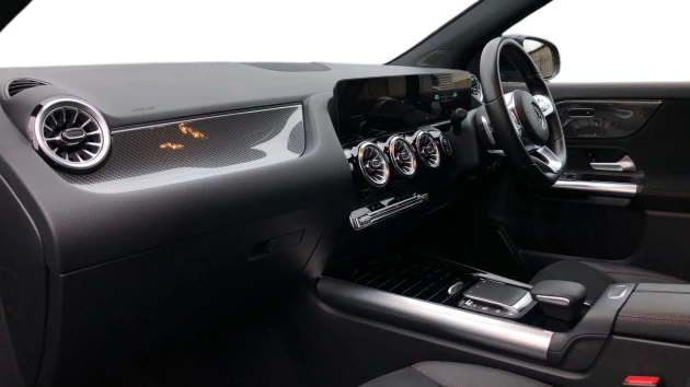 Mercedes-Benz GLA Listing Image