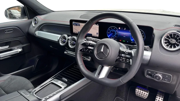 Mercedes-Benz EQB Listing Image