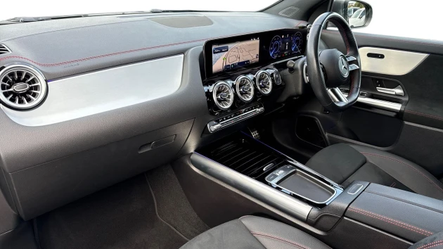 Mercedes-Benz EQA Listing Image