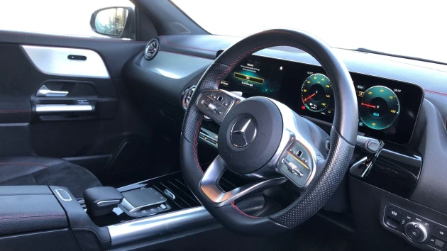 Mercedes-Benz EQA Listing Image