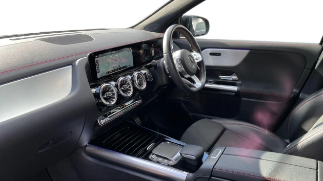 Mercedes-Benz EQA Listing Image