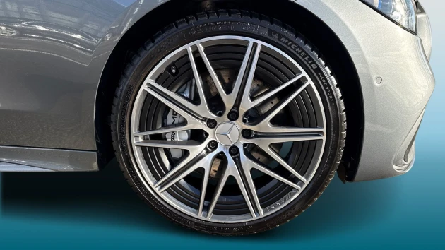 Mercedes-Benz C-Class Listing Image